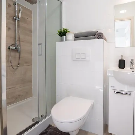 Aleja Roz Apartment